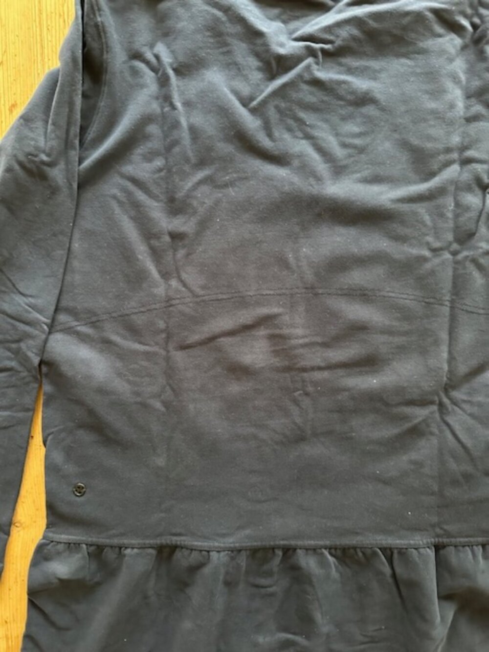 Lululemon Navy Ruffle Sweatshirt Size 8-10 - Picture 8 of 9